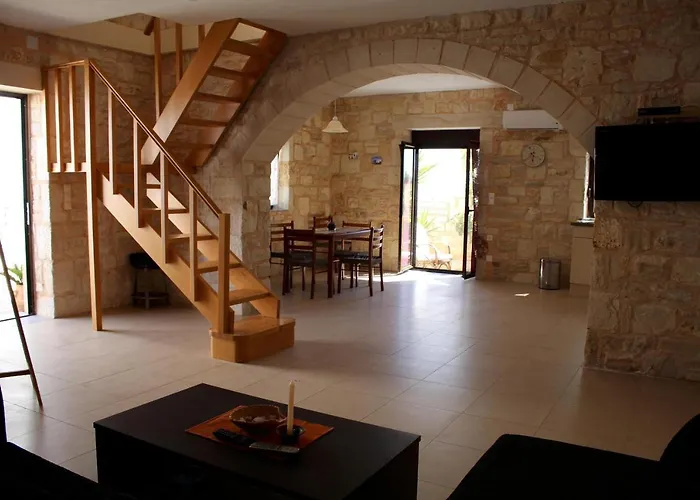 Prázdninový dům Daven-analipsi